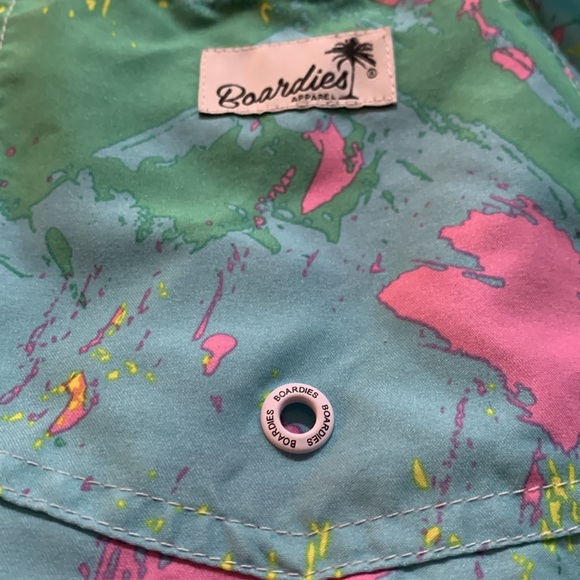 AWESOME BOARDIES APPAREL MENS BATHING SUIT, MEDIUM, GREAT LOOK AND STYLE!! - Picture 5 of 5